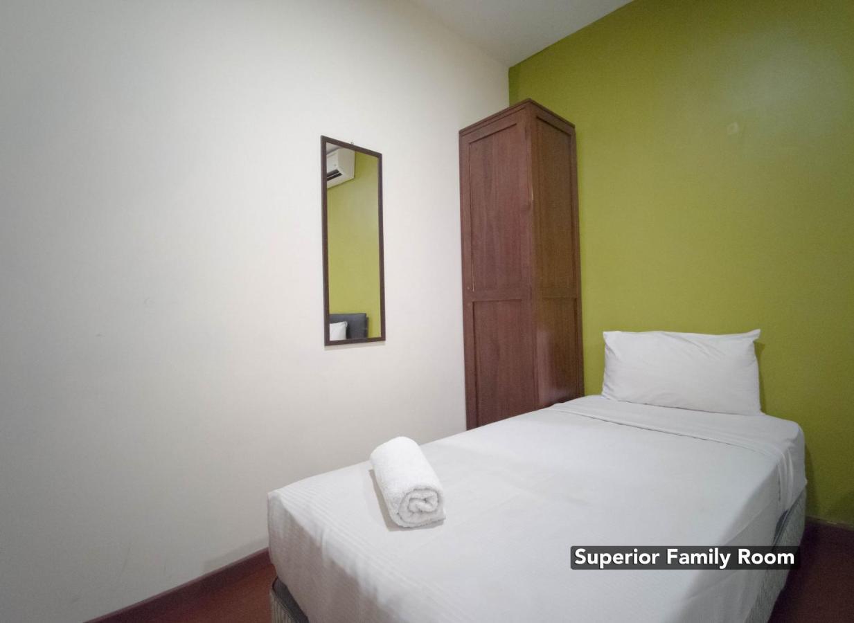 Отель V'La Heritage Melaka Экстерьер фото
